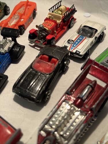 Vintage Hotwheels Lot (1990’s) 16 Total Vehicles - Picture 18 of 23