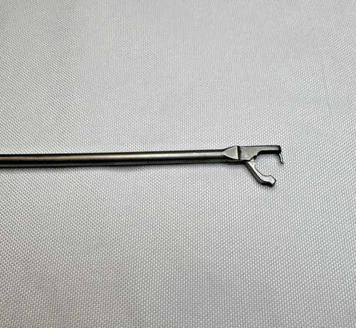 LINVATEC SHUTT 18.1008 4MM Suture Punch, Straight, Slotted Jaw - Picture 5 of 7