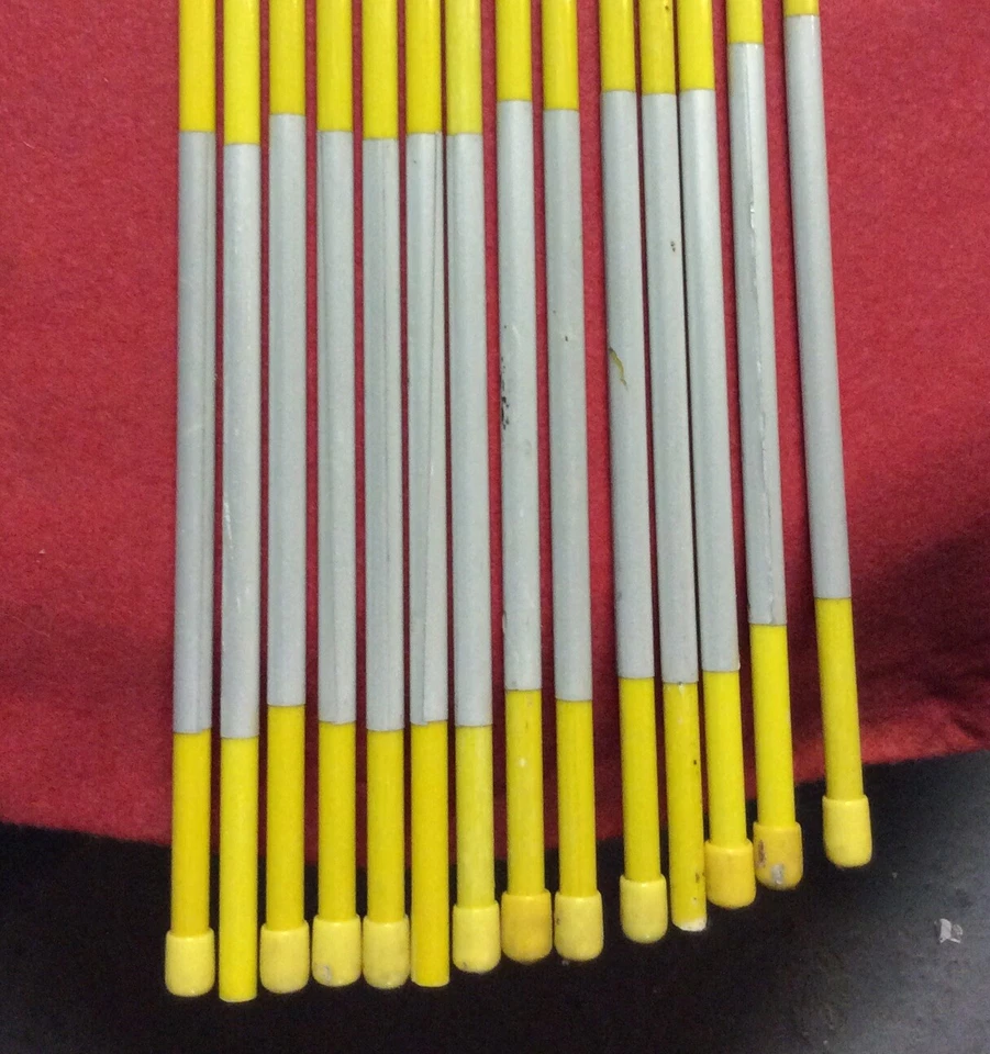 批量 14 件 黄色 反光 Staff Hillman Ground Stake 48 英寸 部件 # 848639。 — 第 4/4 张图片