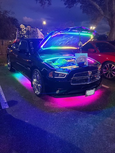 Cargador de ajuste Challenger 1990-21 RGB LED debajo del cuerpo chasis atmósfera luz de neón - Imagen 10 de 17