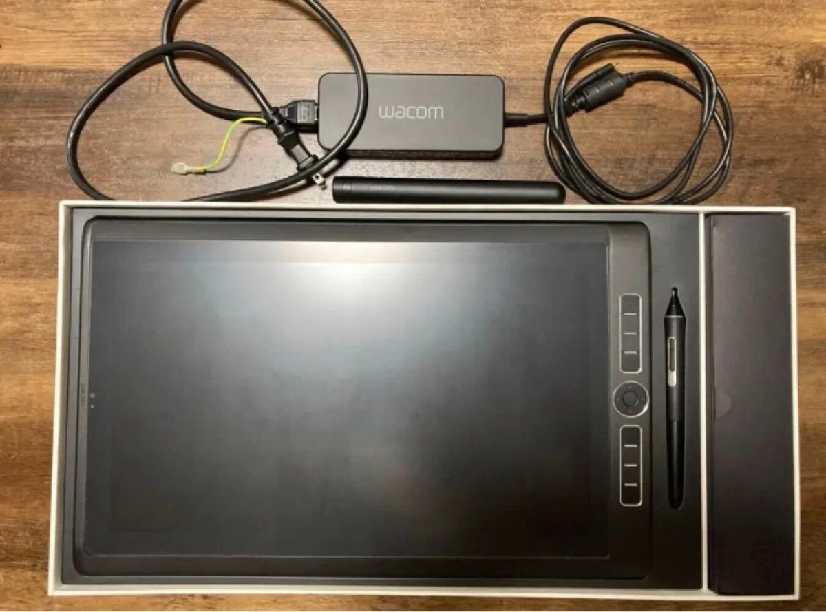 Wacom MobileStudio Pro DTH-W1620 Win10 Pro Core i5 256GB Graphics