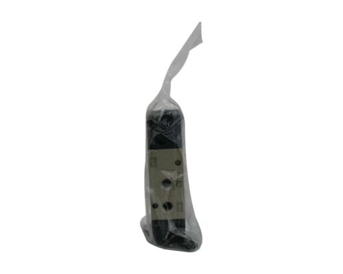 CKD SOLENOID VALVE PRESS 0.15-07, P/N: 3KA1111-P - Picture 2 of 2