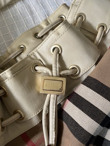 Large Burberry Bag - Picture 6 of 7