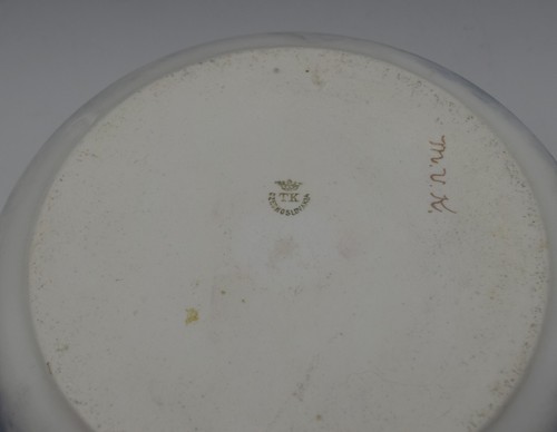 TK CZECHOSLOVAKIA COUNT THUN HAZELNUTS HAND PAINTED ANTIQUE BOWL 5.5" - Picture 9 of 10