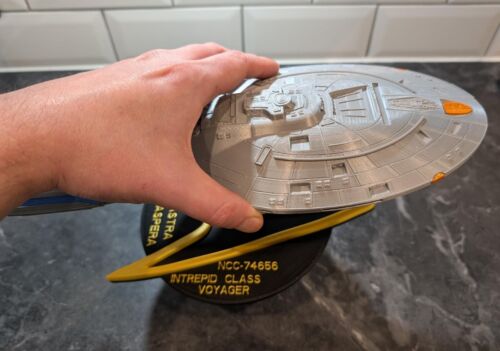 USS Voyager Starship Model with Display Stand - 3D Printed Hand Finished - Picture 6 of 9