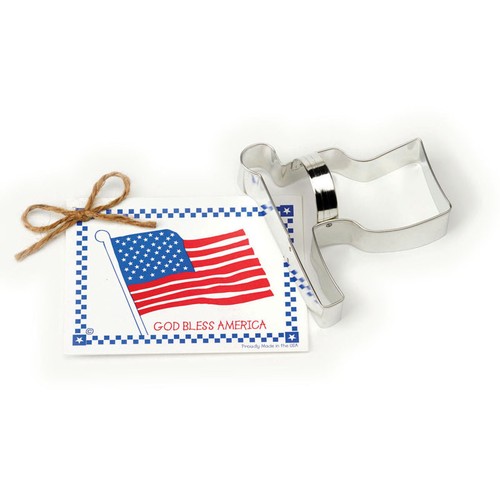 FLAG COOKIE CUTTER~~ BY ANN CLARK - Picture 2 of 3