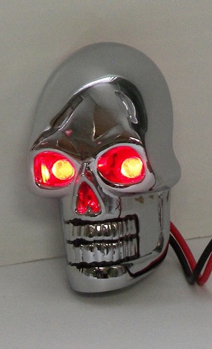 Luces marcadoras de motocicleta Skull con LED rojos - fundidas a presión con acabado cromado -1 par - Imagen 3 de 11