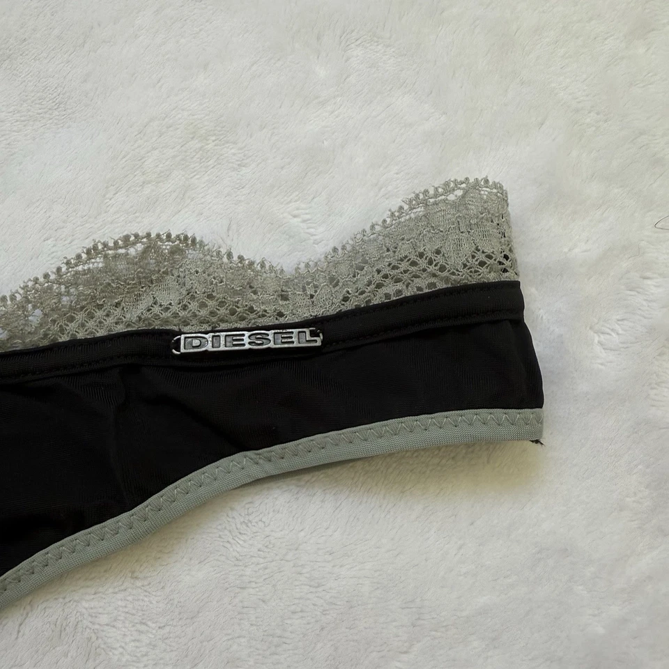Lindo Tanga Diesel De Colección Nuevo Con Etiquetas Negro Encaje Para Mujer Grande Nuevo Sin Stock Diseñador Foto 2 de 4