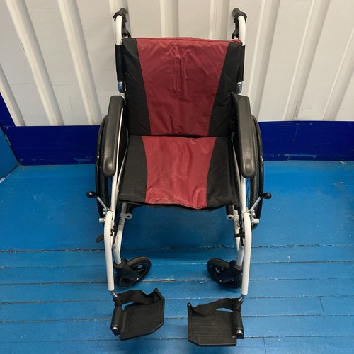 Excel G-Logic Folding Wheelchair Lightweight - Picture 2 of 13