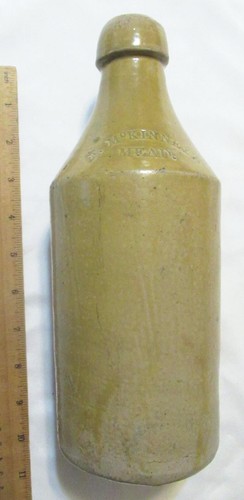 McKinney's Mead Philadelphia Quart Salt Glazed Stoneware Beer Bottle Larg Letter - Picture 3 of 13