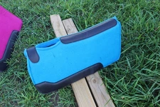 Showman 31"x31" Felt Saddle Pad – 3/4” Western Contoured Pad – Blue