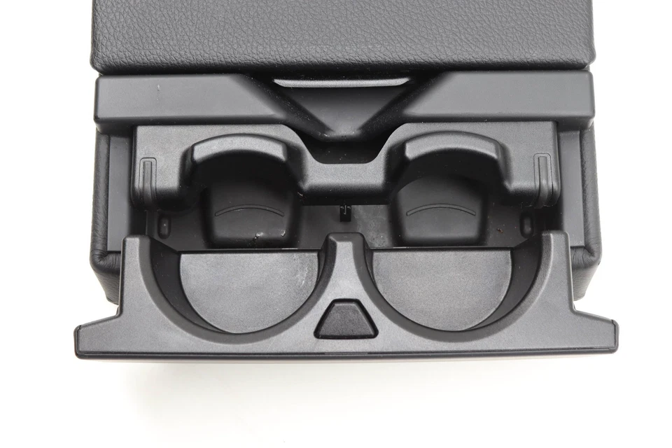 BMW 640I 2013-2019 Gran Coupé - Apoyabrazos central trasero / soporte para taza 7278006 Foto 4 de 4