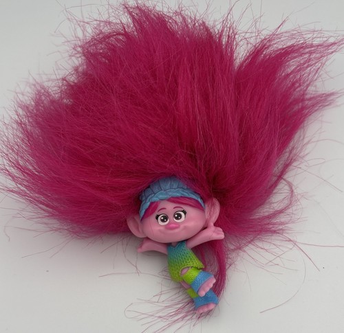 Trolls Band Together Rainbow Pom Poms Keychain 1 Supplied,Queen Poppy - Picture 2 of 9