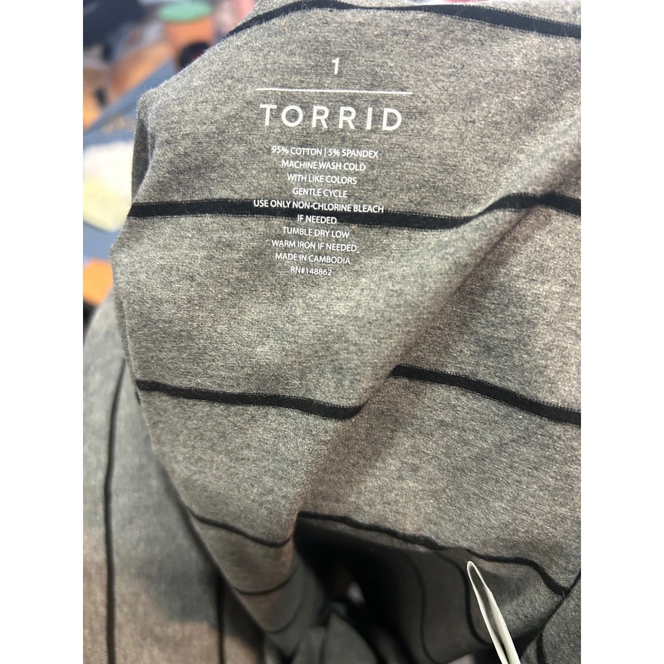 Torrid Women's Gray & Black Striped Stretch Knit Bodycon Mini Skirt Plus Size - Image 4 of 4