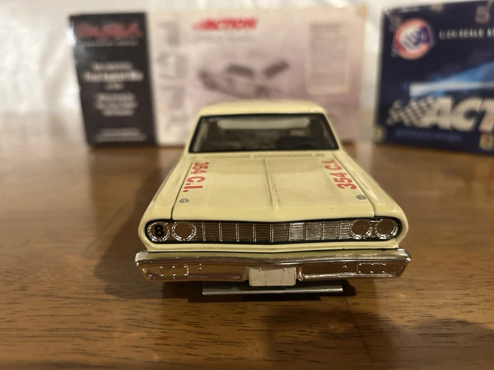 Литая модель автомобиля NASCAR Action 1974 Dale Earnhardt 1st Asphalt Win 1:24 (ремейк 2001 года) - Изображение 3 из 4