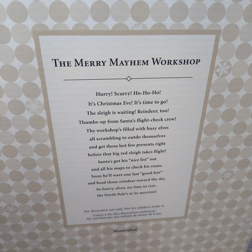Hallmark Merry Mayhem Workshop 2005 pieza de exhibición de colección recuerdo retirado QXC5013 - Imagen 6 de 8