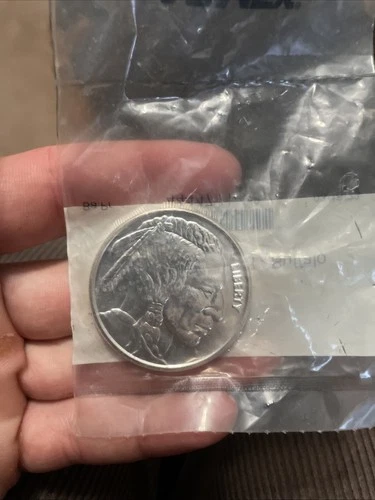 APMEX Uncirculated Buffalo 1 oz .999 Silver Round Factory Sealed