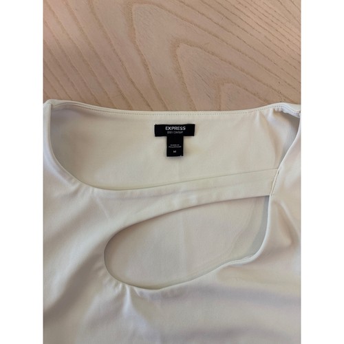 Express body contour size medium top - Picture 2 of 3