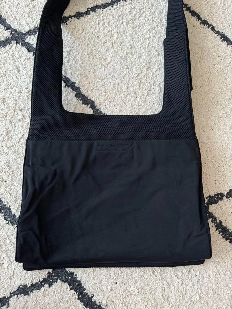 Borsa a tracolla MIU MIU Archive Sling Bag maglia vintage nera USATA originale #S2311