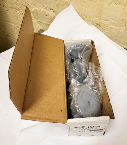 Box mit 10 Lochfüllplatten BH-BF-161-PC, bis zu 2 1/8" Loch, KOSTENLOSER VERSAND - Bild 1 von 3