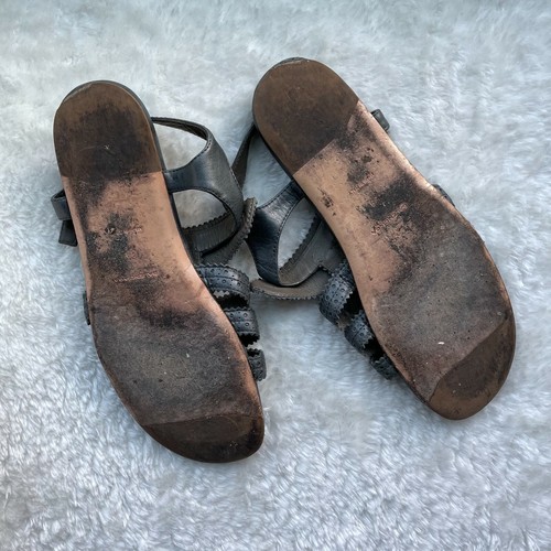 BALENCIAGA Arena Sandals - Anthracite - 39 - Original Box - $575 - Picture 5 of 5