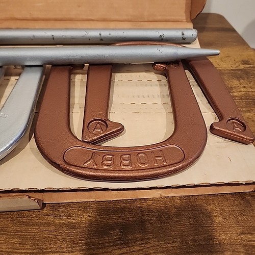 Vintage Hobby Pitching Horseshoes Complete Game EUC Shoes Box Very Damaged - Picture 3 of 8