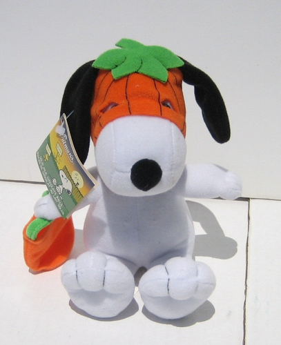Vintage Peanuts Snoopy 7" Stuffed Plush Halloween Pumpkin Mask Whitman’s - Picture 3 of 5