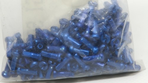 NUEVO DE LOTE ANTIGUO PEZONES ALPINA ERGAL 1.8mm 144 piezas AZUL VINTAGE AÑOS 80 90 MTB CARRETERA LIGERO - Imagen 2 de 2