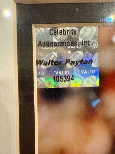 Walter Payton 12x15 autographed framed photo CAI hologram - Picture 5 of 7