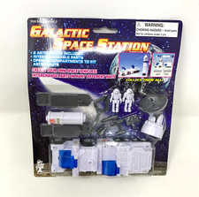 Galactic Space Station Theme Playset: 2 Astronaut Figures - Parts - Vehicle