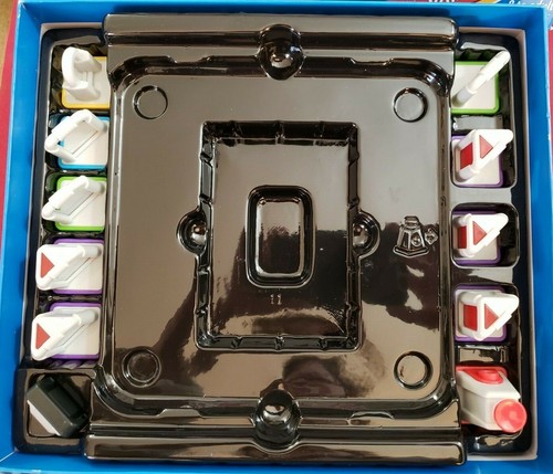 Laser Maze Board Game by ThinkFun Complete Works Great Beam-Bending Logic Game - Picture 5 of 6