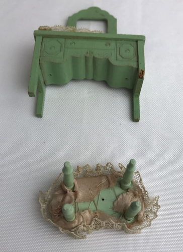 Casa delle bambole miniature mobili vintage camera da letto e bagno 7 pezzi anni 30-40 DIFETTI - Foto 16 di 21