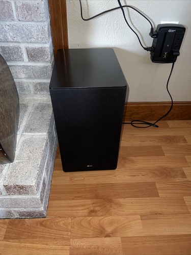 LG SL9Y 4.1.2  500W Dolby Atmos Sound Bar  With Wireless Rear Speaker Kit - Picture 5 of 10