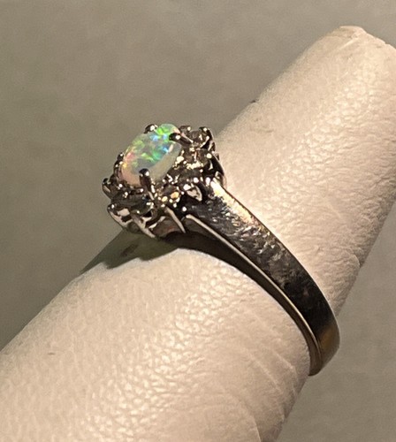 Cute 14k White Gold Opal Diamond Ring Size 5.25 - Picture 4 of 8