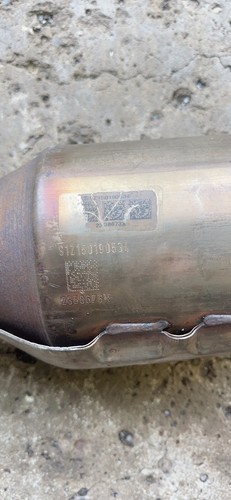 Center Exhaust Pipe Resonator 2019 Kia Optima 28950-2GMY1 Hyundai Sonata 15-19 - Picture 3 of 5