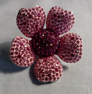 Swarovski-Crystal-Mothers-Day-Pink-Flower-Figurine-1299908