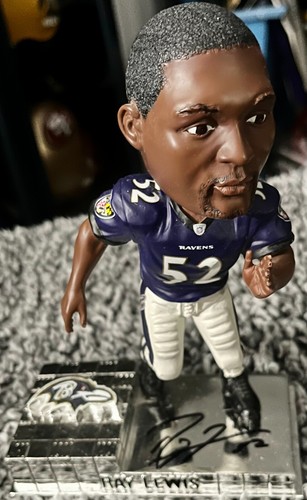 RARE BALTIMORE RAVENS RAY LEWIS SIGNED FOREVER PLATINUM BOBBLEHEAD - Picture 3 of 5