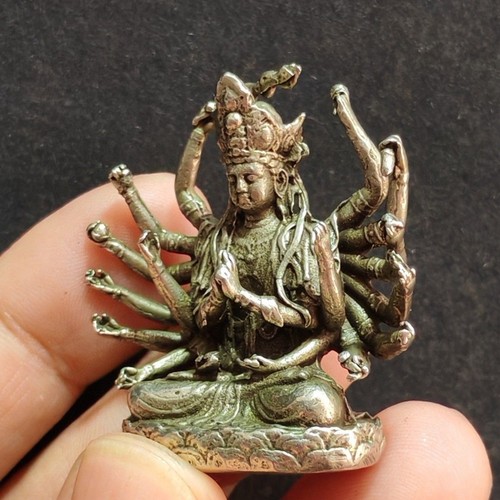 Statua buddista guanyin in ottone massiccio mille mani bodhisattva scultura in metallo - Foto 3 di 10
