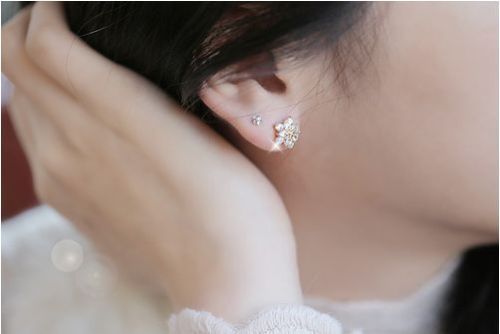 Boucles d'oreilles clous en cristal Swarovski neuves en argent sterling 925 flocon de neige pour femmes - Photo 6/9