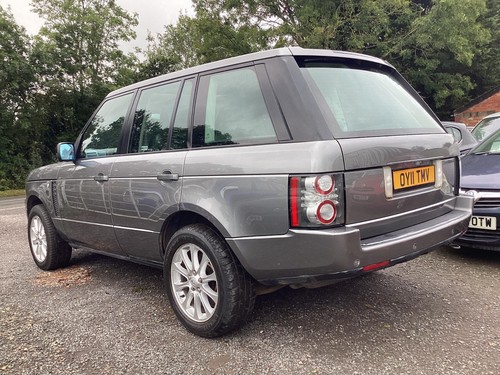 2011 Land Rover Range Rover 4.4 TDV8 Vogue 4dr Auto FULL M O T ESTATE Diesel Au - Picture 3 of 20