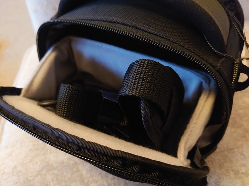 New Case Logic QPB-51 Camcorder Bridge Compact System Digital Camera Case Black - Picture 12 of 12