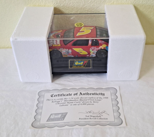 Terry Labonte 1:24 Scale Kellogg's Marshmallow Blasted Froot Loops Stock Car - Picture 5 of 5