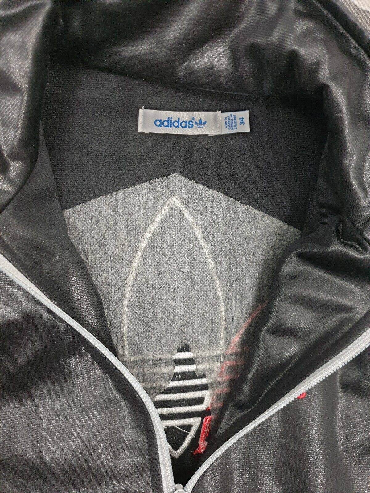 Foto 3 di 9