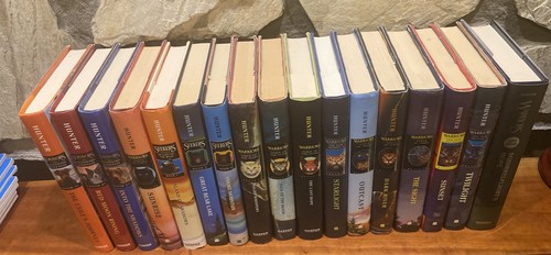 Warriors Survivors Lot Erin Hunter 17 Hardcover Novels Omen Dawn CLEAN! Dog - Picture 6 of 18