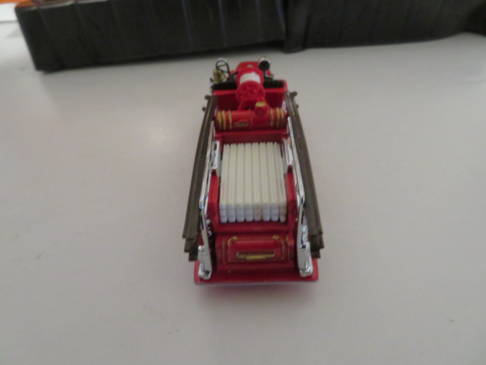 Picture 4 of 8