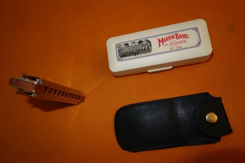 new HOHNER MARINE BAND HARMONICA Classic Key Am natural minor w/ case & gigbag - Picture 8 of 8