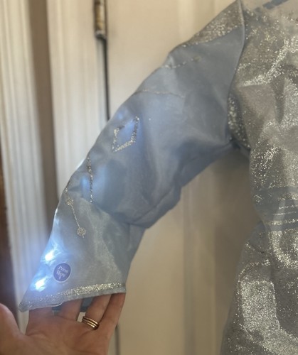 Disney FROZEN Elsa Light Up + Sound Costume Dress Size 4/6X - Picture 5 of 6