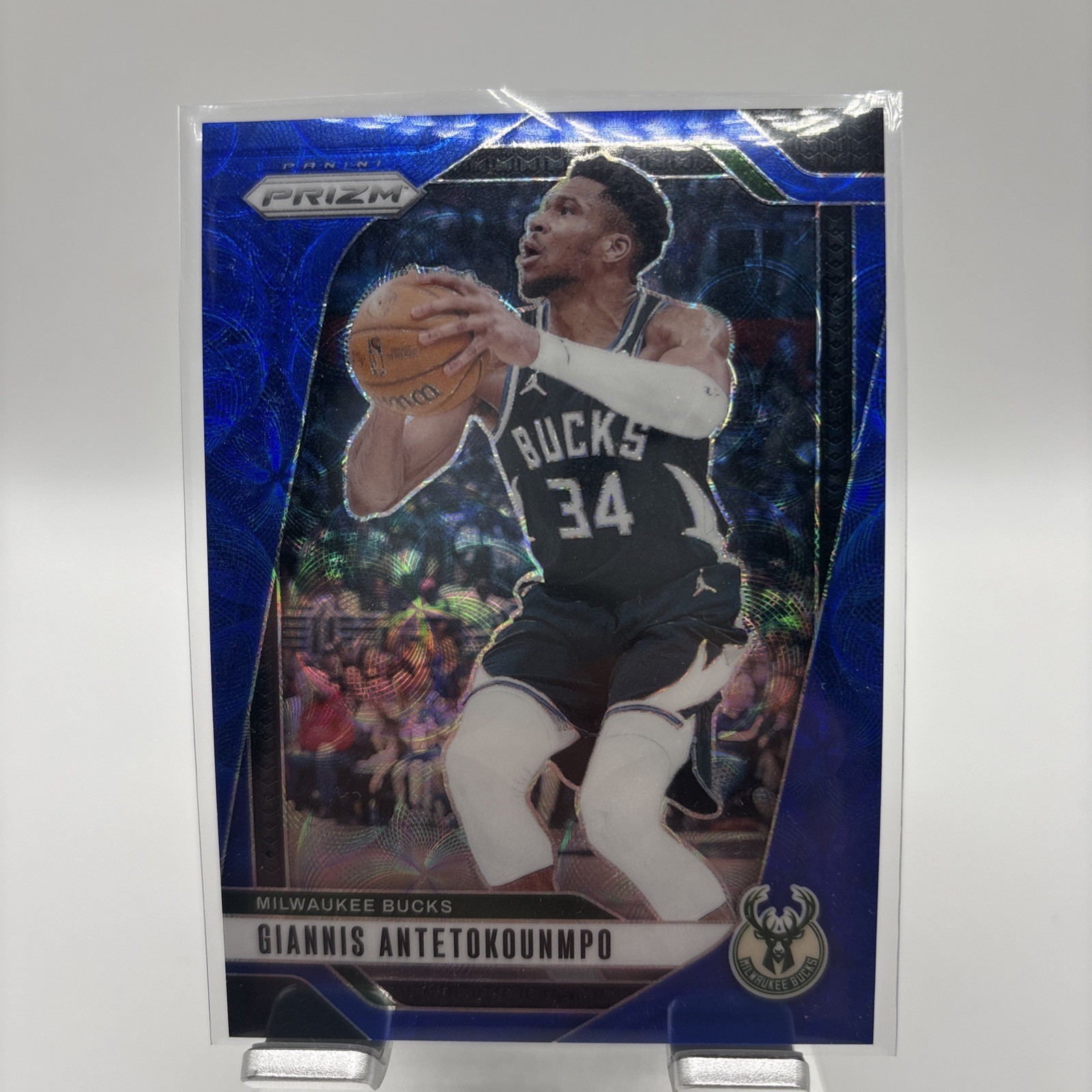 2024 Prizm Choice GIANNIS ANTETOKOUNMPO Blue Scope /49 Bucks #85