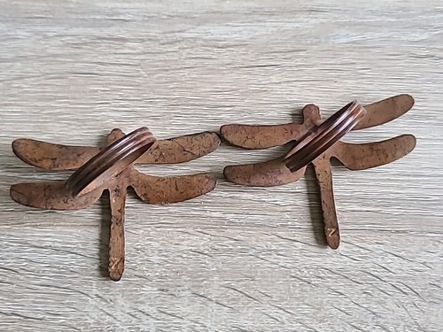 PIER 1 IMPORTS 2ER SET METALL RUSTIKAL LIBELLE SERVIETTENRINGHALTER - Bild 4 von 5