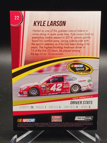 2015 Press Pass Cup Chase #22 Kyle Larson Chip Ganassi Racing /25 Mirror Blue - Picture 2 of 2
